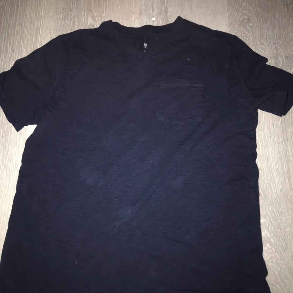 gap kids v neck t-shirt